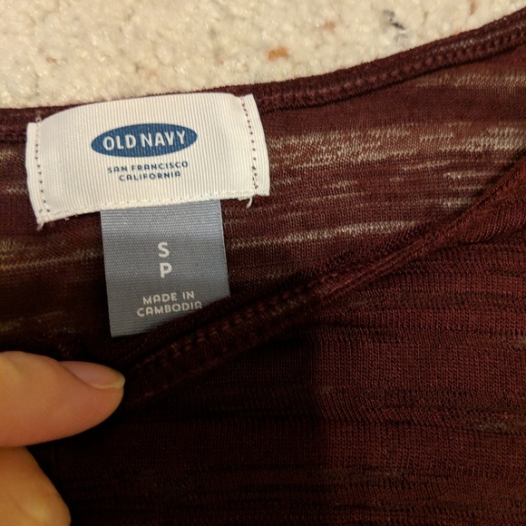 3 for $10 Maroon top - Picture 2 of 3